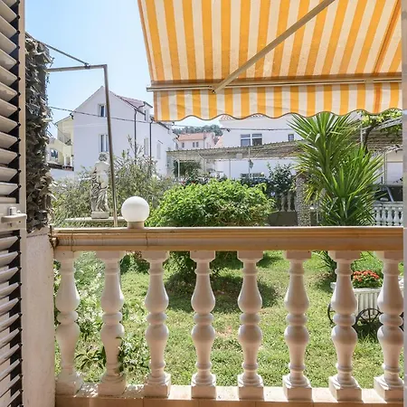 Vikeli Apartment Trogir Exterior photo