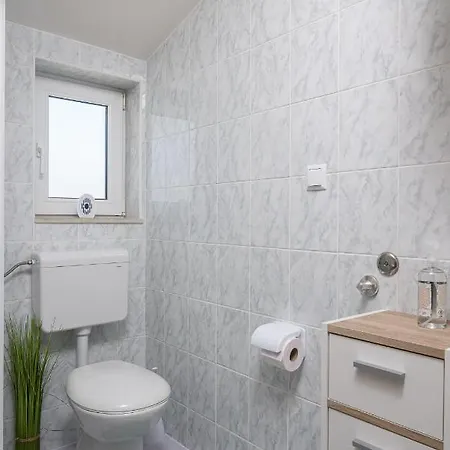 Vikeli Apartment Trogir Exterior photo