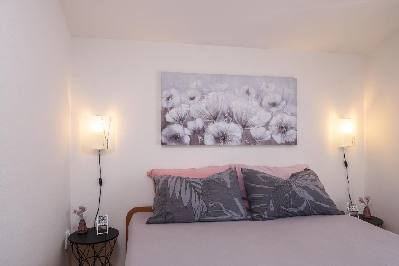 Vikeli Apartment Trogir