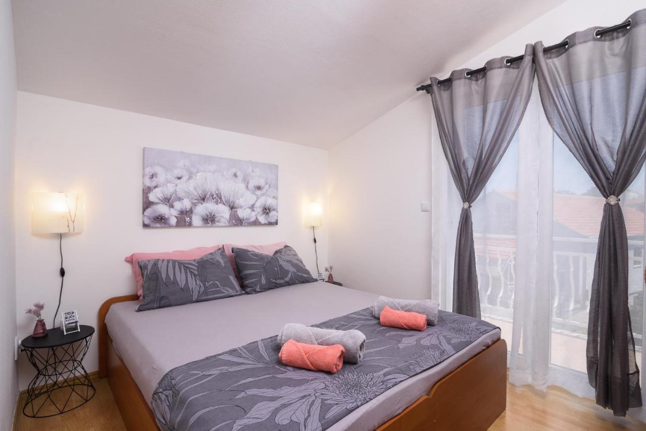 Apartment Vikeli *