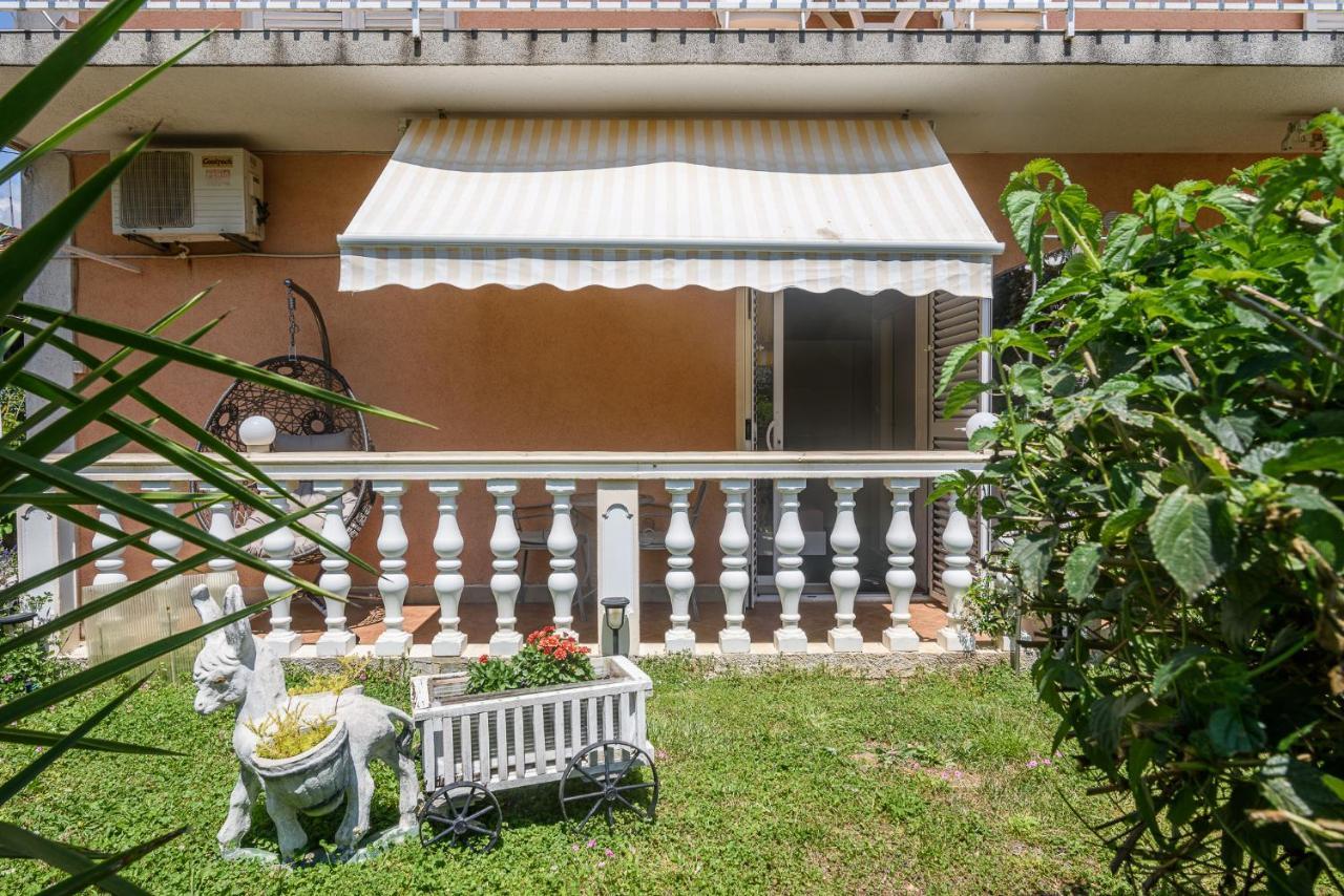 Vikeli Apartment