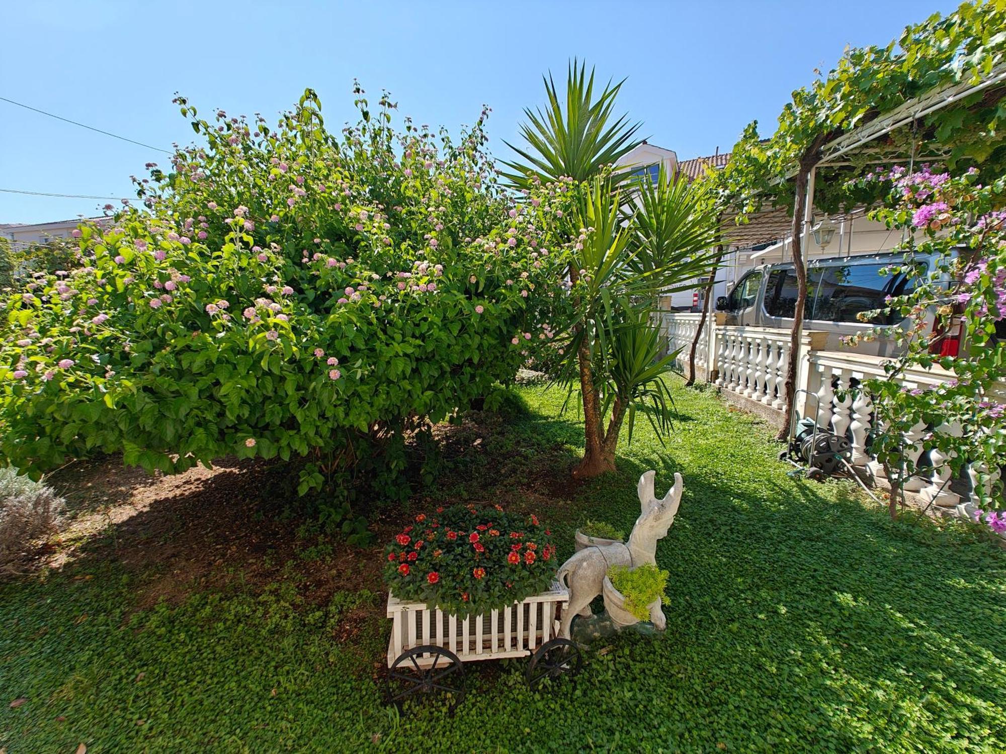 Apartment Vikeli Trogir